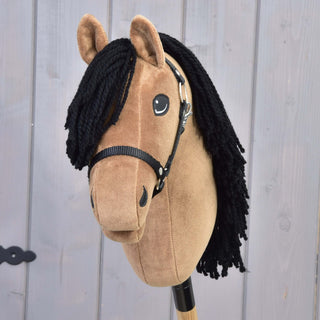 Hobby Horse Samantha s čiernou ohlávkou