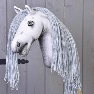 Hobby Horse jednorožec Silver s uzdou a ohlávkou