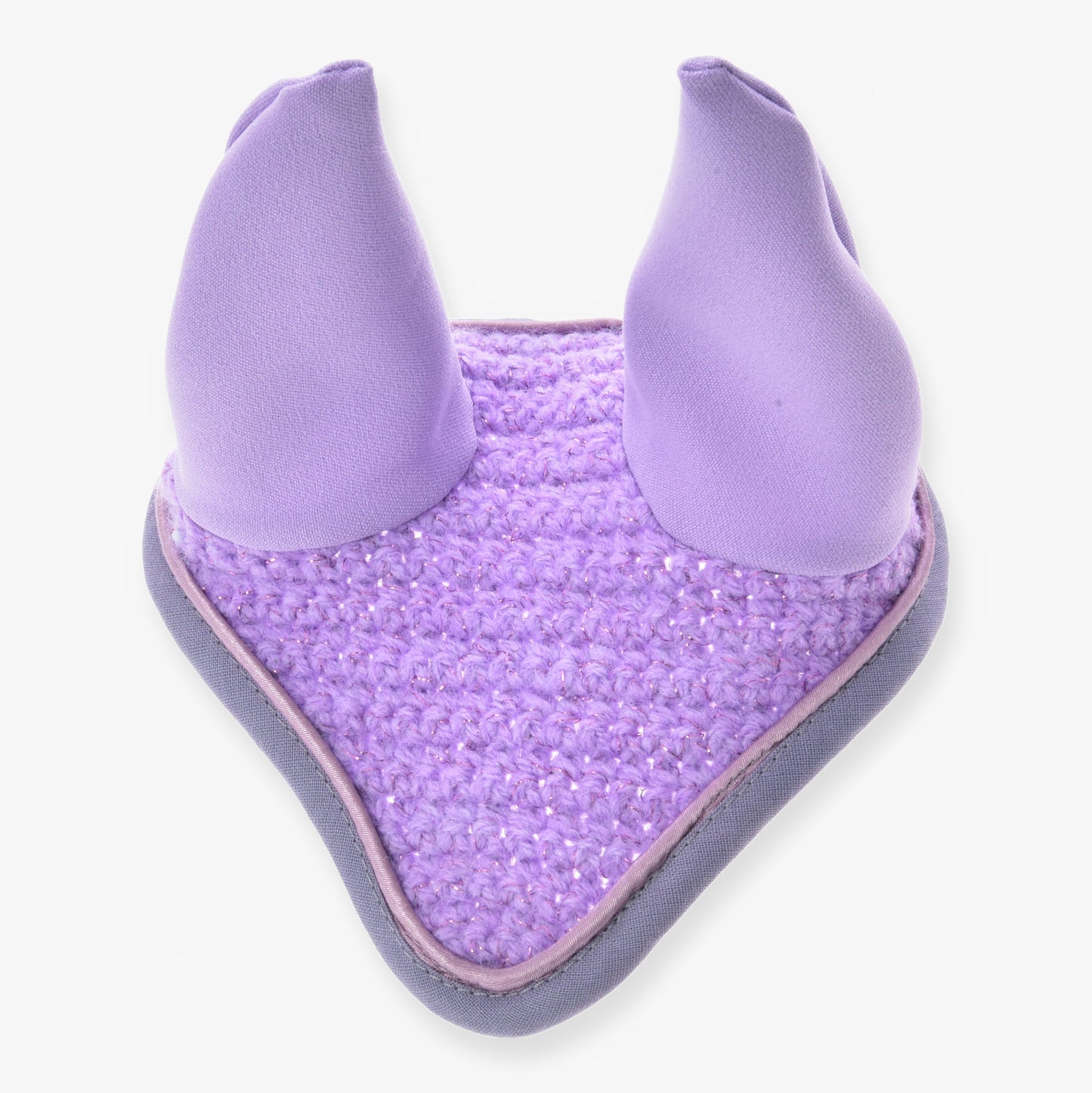 Čabraka Orchid od Hobby Horse LarDen, fialová háčkovaná čabraka s mäkkými látkovými krytmi uší a sivým lemom, navrhnutá na ochranu koní pred hmyzom a pre väčšie pohodlie.
