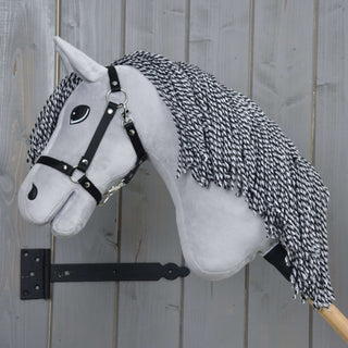 Hobby Horse Caesar s čiernou ohlávkou