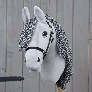 Hobby Horse Caesar s čiernou ohlávkou