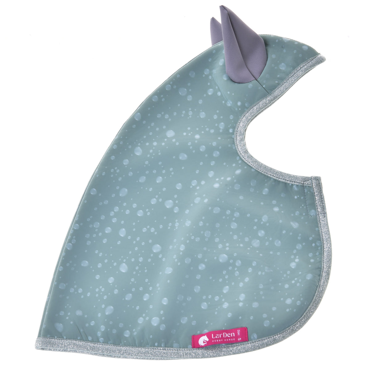 Pláštenka Greeny od Hobby Horse LarDen, zelený nepremokavý podbradník do každého počasia so vzorom bubliniek, v tvare zvieracej tváre s dvoma fialovými ušami, sivým lemovaním, ružovým štítkom dole a ochranou proti neporiadku v štýle pláštenky.