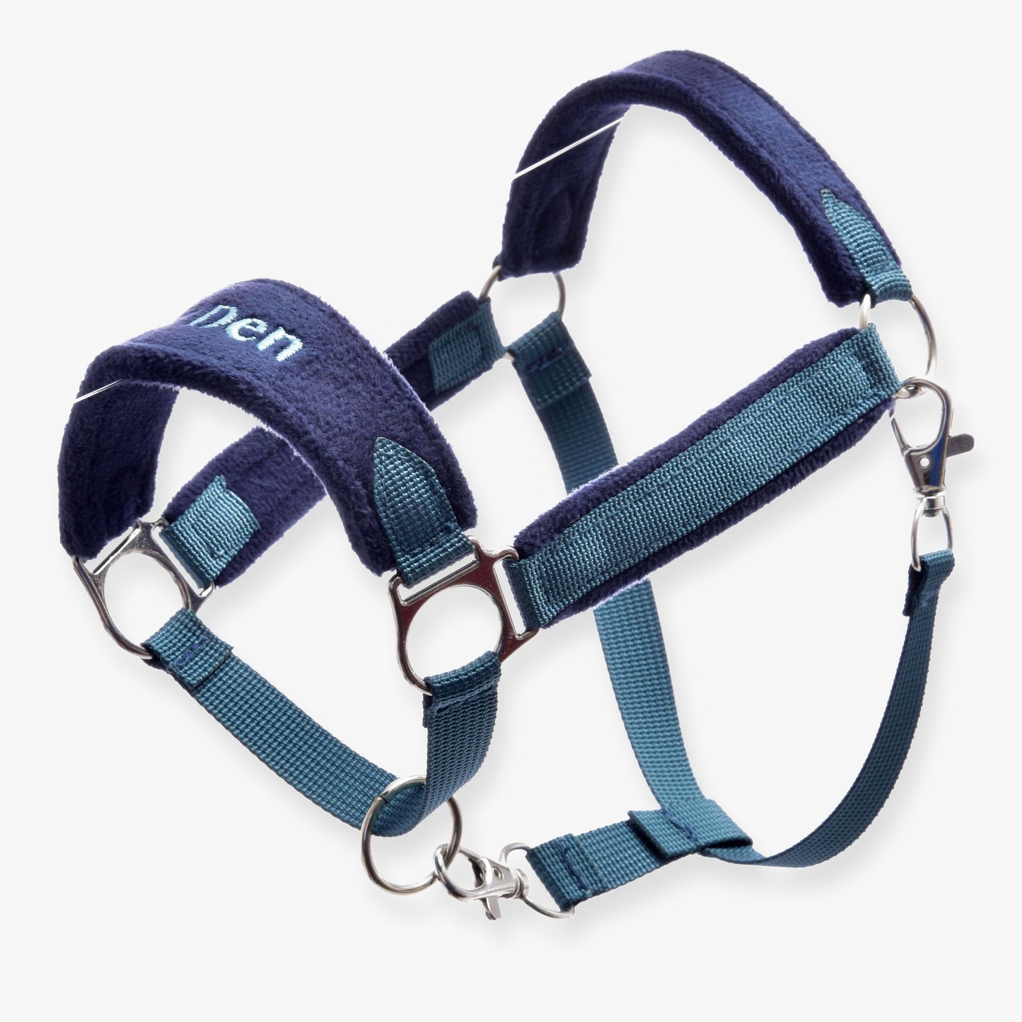 Ohlávka s barančekom LarDen Blue od Hobby Horse LarDen s kovovými krúžkami, polstrovanými časťami pre pohodlie, nastaviteľnými popruhmi a odolnými prackami pre Hobby Horse.