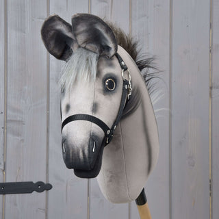 Hobby Horse osol Olin s čiernou ohlávkou