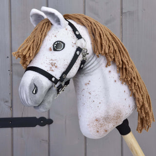 Hobby Horse Rufus s čiernou ohlávkou