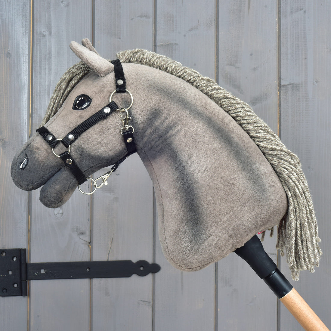 Hobby Horse Swing s čiernou ohlávkou - veľkosť S