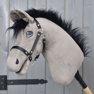 Hobby Horse Thor s čiernou ohlávkou