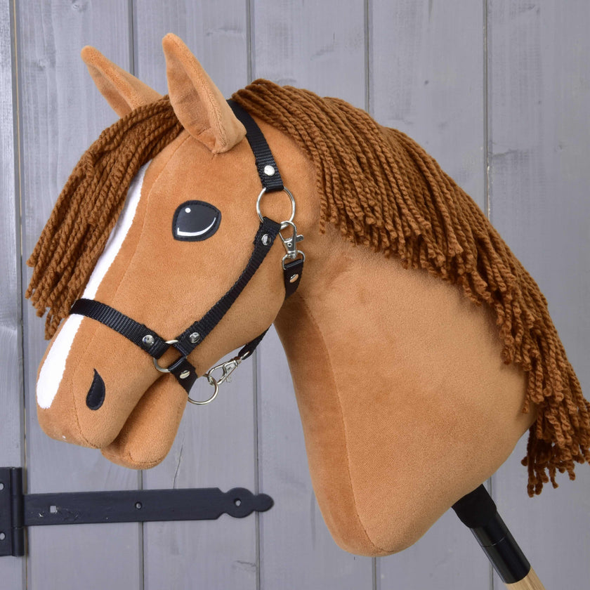 Hobby Horse Wendy s čiernou ohlávkou
