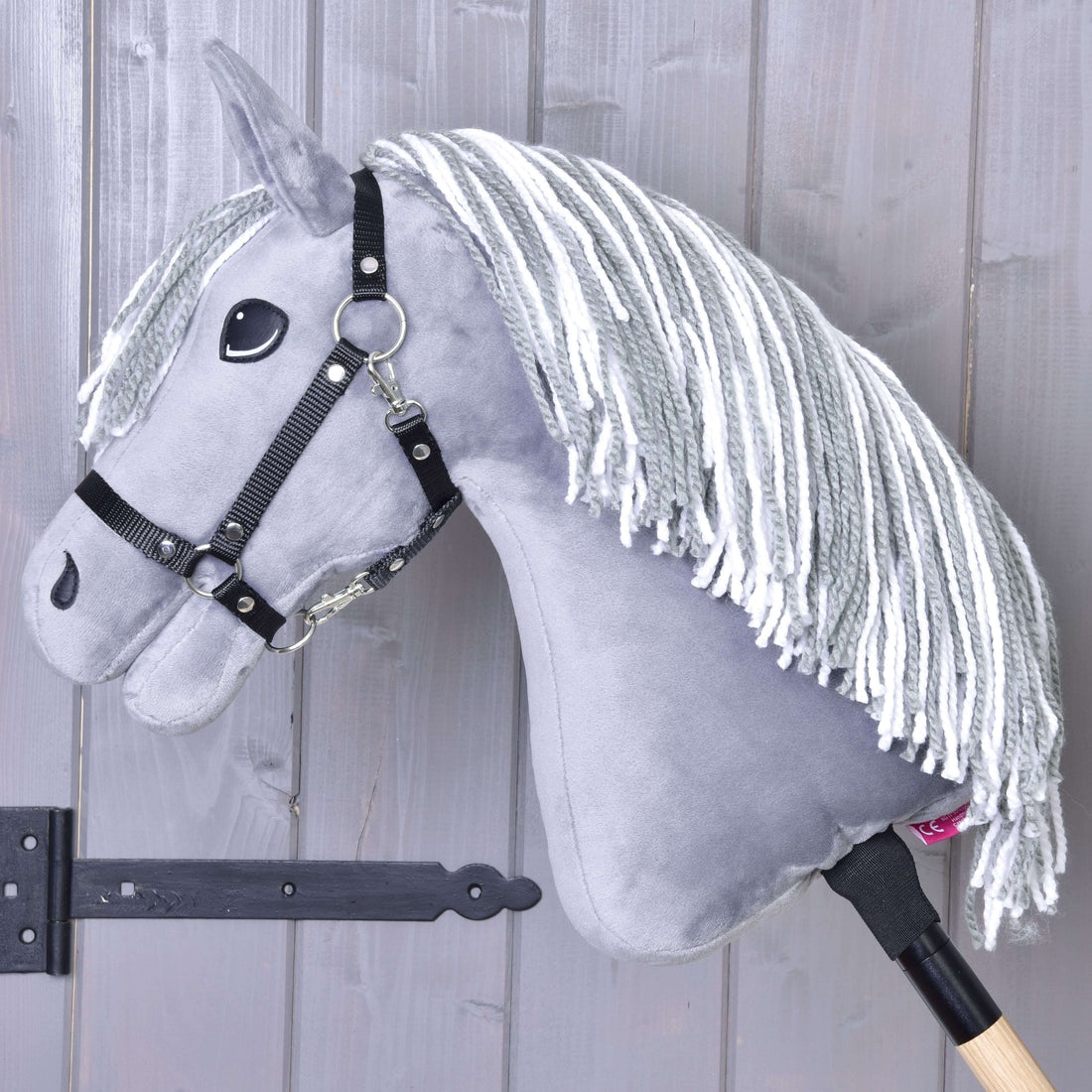 Hobby Horse Calypso s čiernou ohlávkou