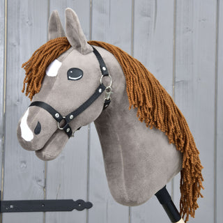 Hobby Horse Chanell s čiernou ohlávkou