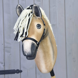 Hobby Horse Colby s čiernou ohlávkou