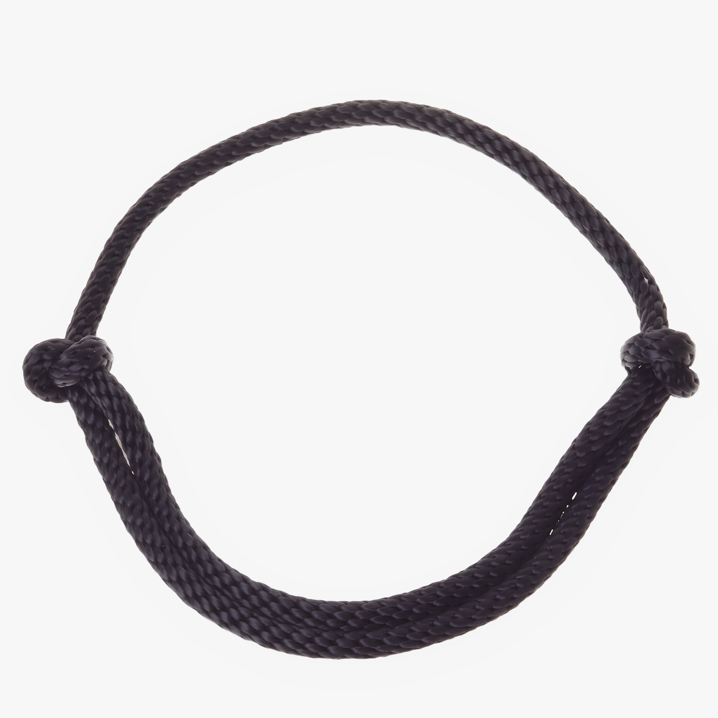 Nákrčník čierny od Hobby Horse LarDen je ručne vyrobené nastaviteľné cordeo lano v čiernej farbe s bočnými uzlami – ideálne na jazdu bez uzdečky alebo aktivity s Hobby Horse.