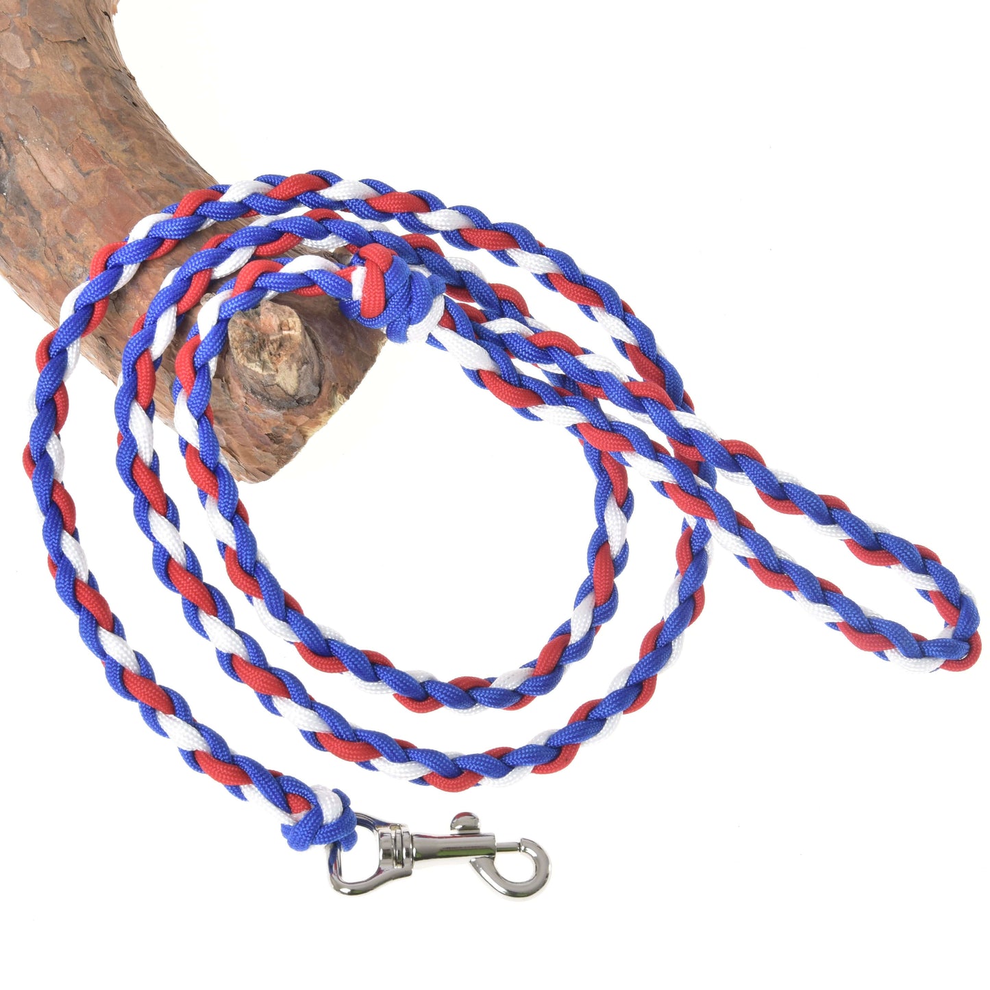 Hobby Horse - vodítko Flag CZ od Hobby Horse LarDen, v modré, červené a bílé barvě s kovovou karabinou a poutkem na ruku, stočené na dřevě – ideální pro vedení vašeho mazlíčka nebo jako vodítko pro Hobby Horse.
