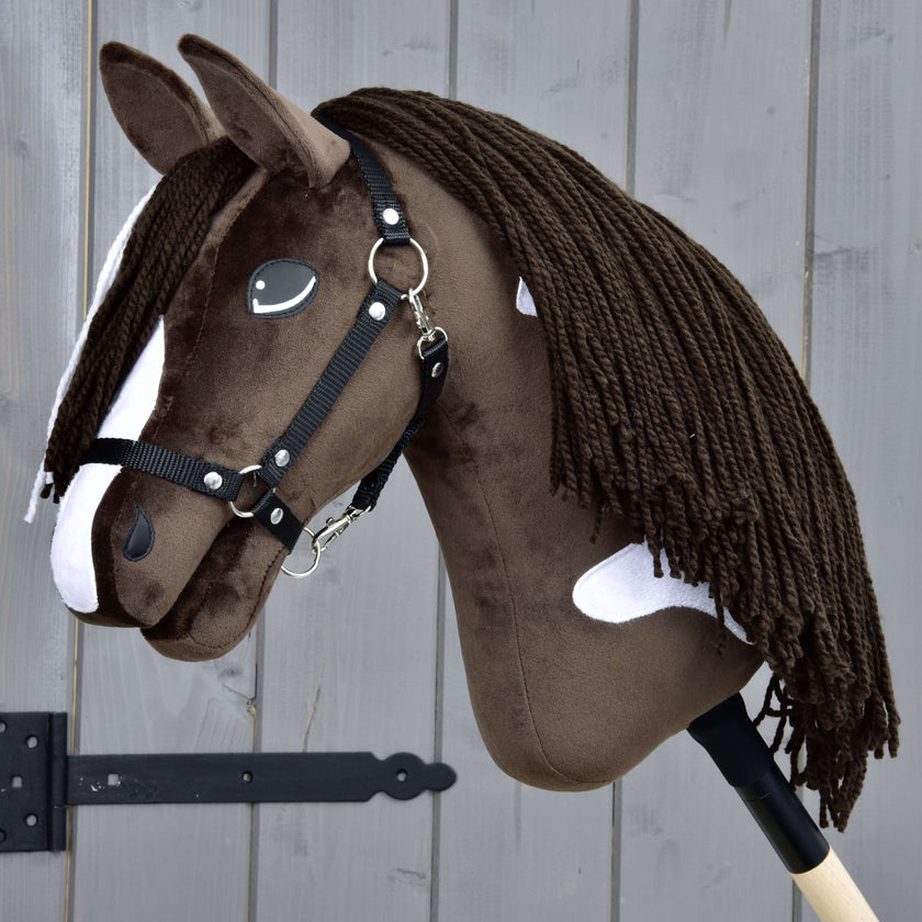 Hobby Horse Monte s černou ohlávkou