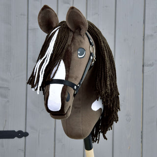 Hobby Horse Monte s černou ohlávkou