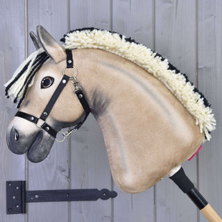Hobby Horse Ozzy s čiernou ohlávkou