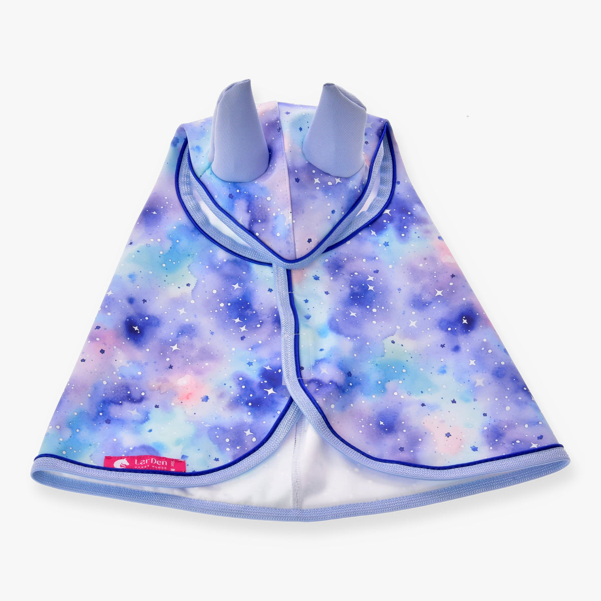Pláštenka pre Hobby Horse Space od LarDen s pastelovou ružovou a modrou galaktickou potlačou s detailmi hviezd